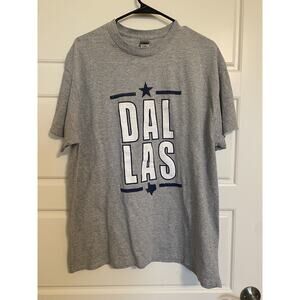 GILDAN Dallas Texas T-shirt Men Gray Blue White Lettering Sz XL Tee Graphic
